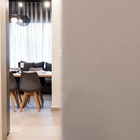 Cozy Apartment In Kalamaria, Thessaloniki Exterior photo